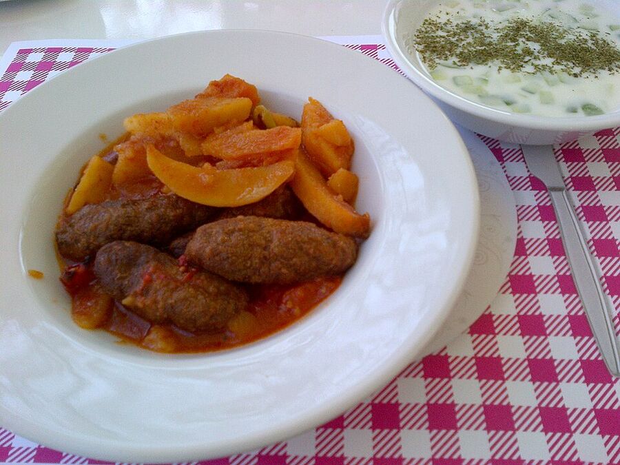 İZMİR KÖFTE